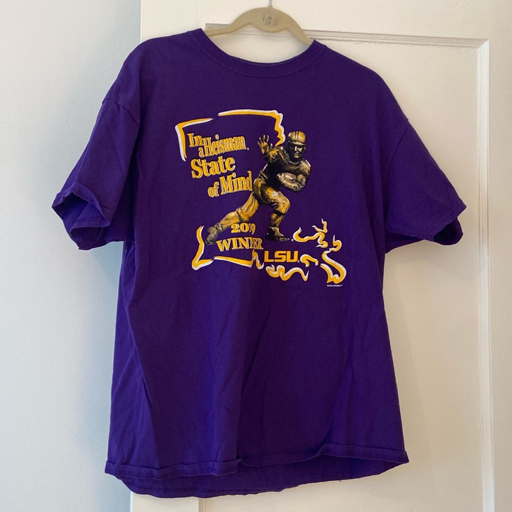 Purple and Gold LSU Heisman t-shirt, Size XL